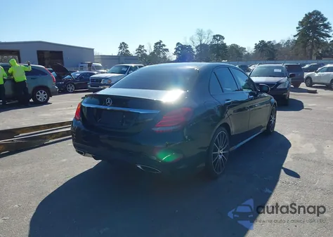 2017 Mercedes-Benz C 300 Luxury/Sport z USA, uszkodzony, nr VIN 55SWF4JB4HU203596